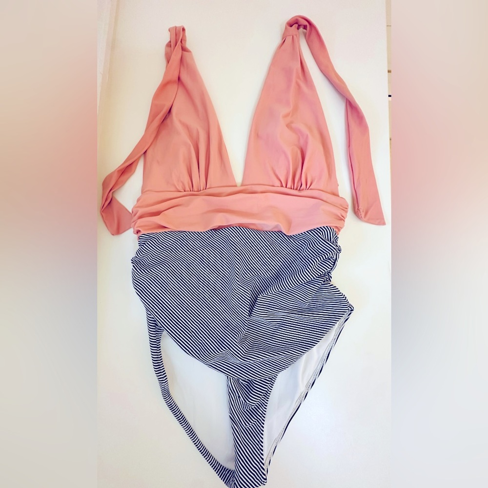 Amazon bathing suit. Excellent condition. Worn only twice! Good as new.
